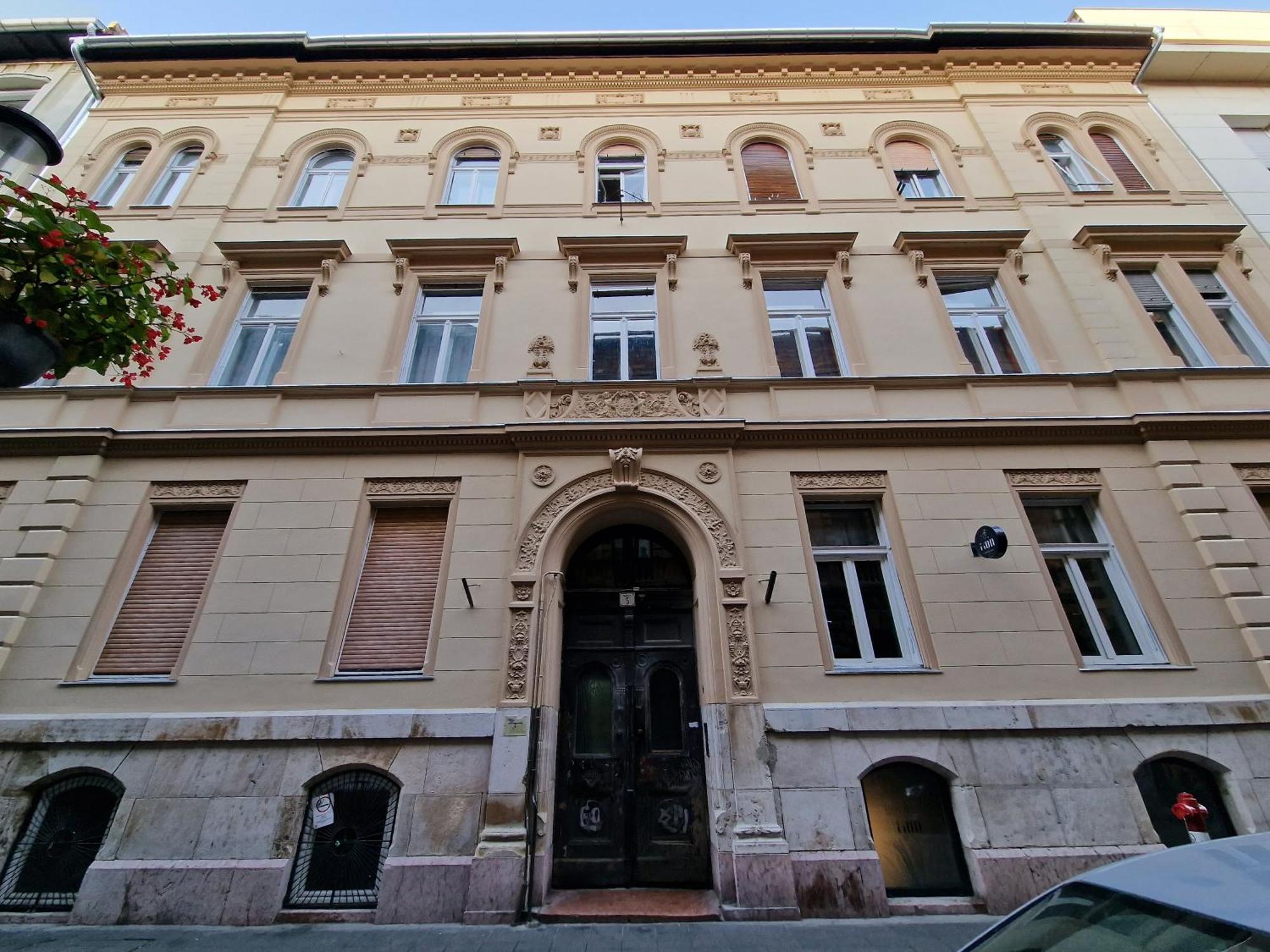 Artlovers' Flat - Kazinczy Street Будапеща Екстериор снимка